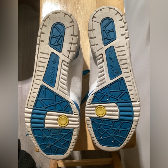 Adidas x. Missy Elliot respect me sneakers. Size 9.5 - Picture 6 of 6